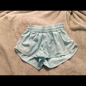 LULULEMON Hotta hot short 2.5